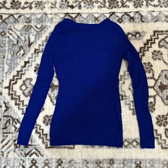 AmélieBoutik Women Asymmetric Twist Knot Neckline Ribbed Sweater - Picture 5 of 9